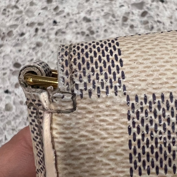 SOLD 🎉Louis Vuitton Felicie Pochette - Picture 4 of 11